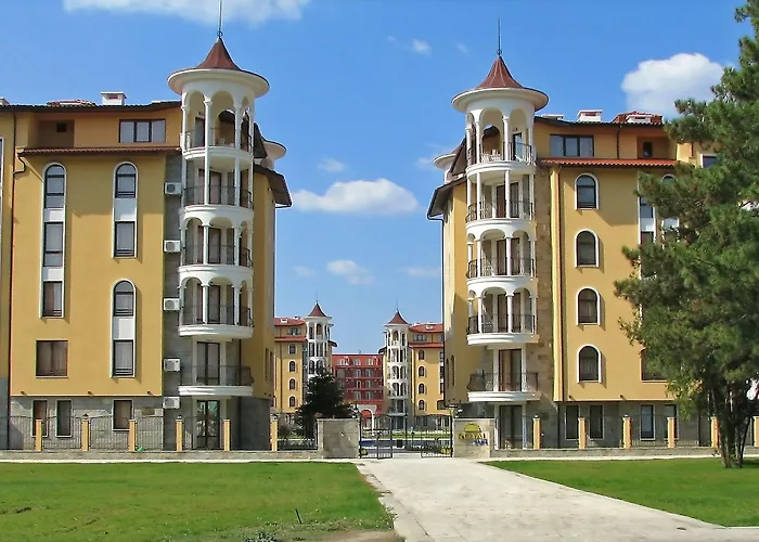 Royal Sun Complex Aparthotel 3*