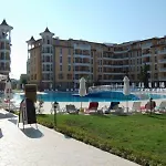 Royal Sun Complex ساني بيتش