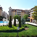 Royal Sun Complex 3* ساني بيتش