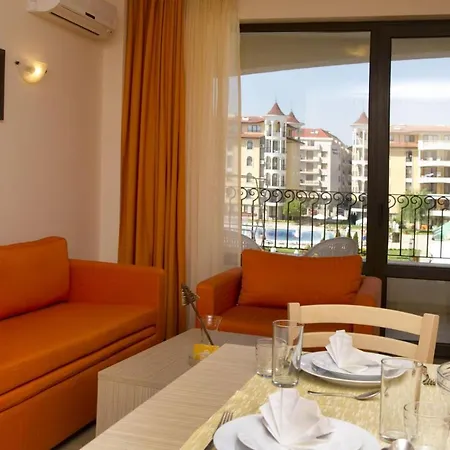 Royal Sun Complex شقة فندقية 3*