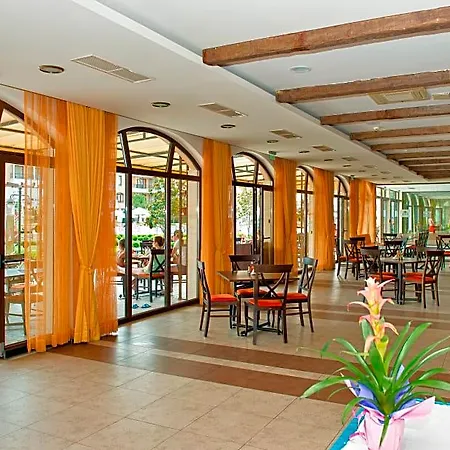 Royal Sun Complex Aparthotel 3*
