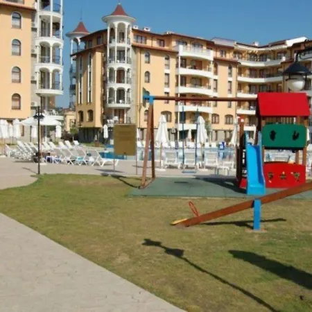 公寓式酒店 Royal Sun Complex 阳光海滩