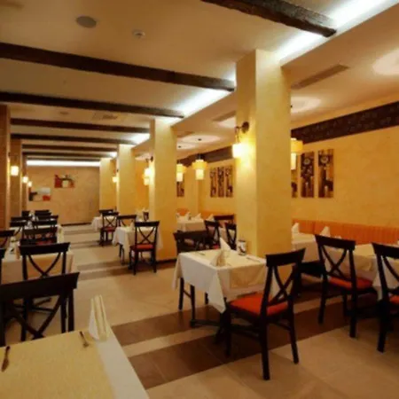 公寓式酒店 Royal Sun Complex 3*